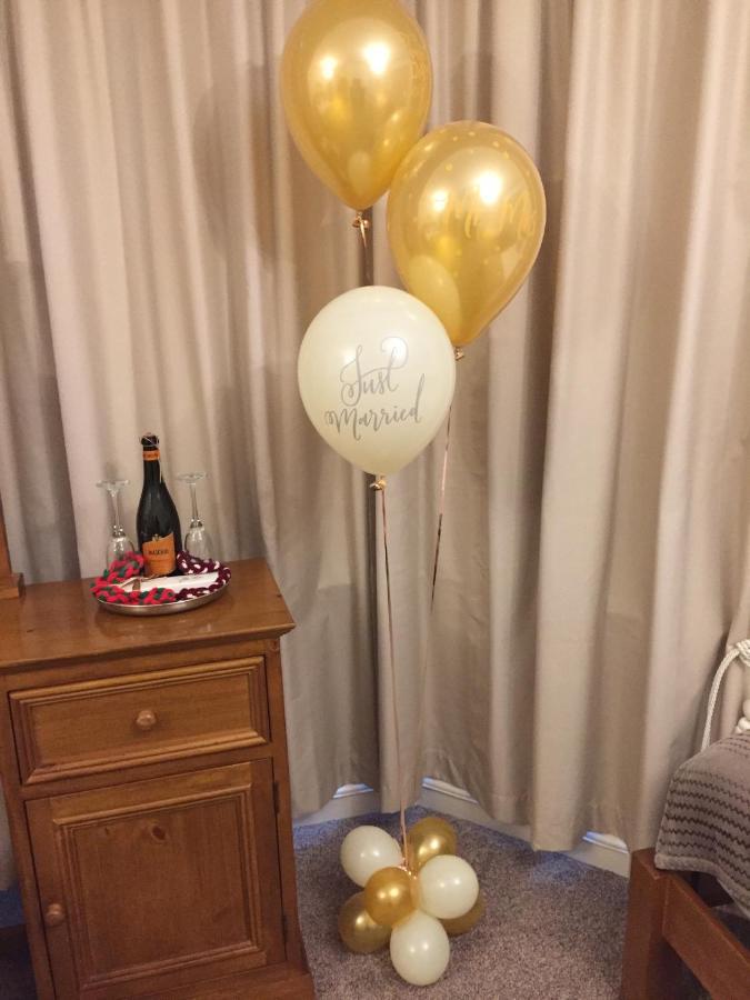 באליהוניס Mulberry Lodge Guest House מראה חיצוני תמונה