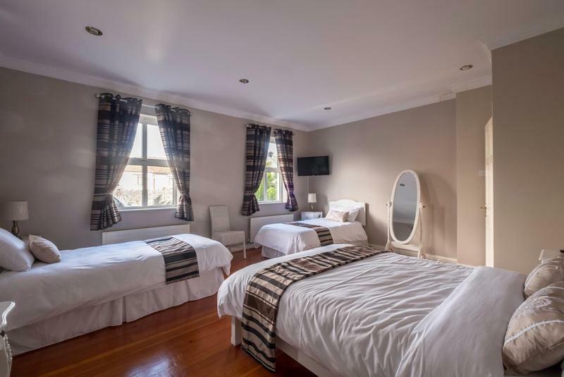באליהוניס Mulberry Lodge Guest House מראה חיצוני תמונה