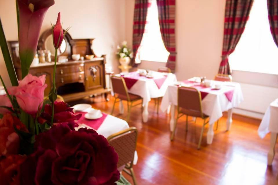 באליהוניס Mulberry Lodge Guest House מראה חיצוני תמונה