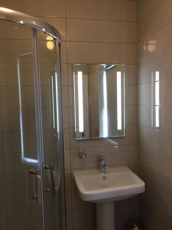 באליהוניס Mulberry Lodge Guest House מראה חיצוני תמונה