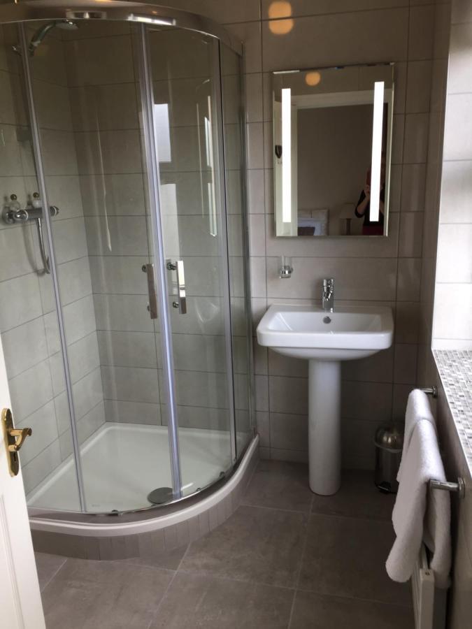 באליהוניס Mulberry Lodge Guest House מראה חיצוני תמונה